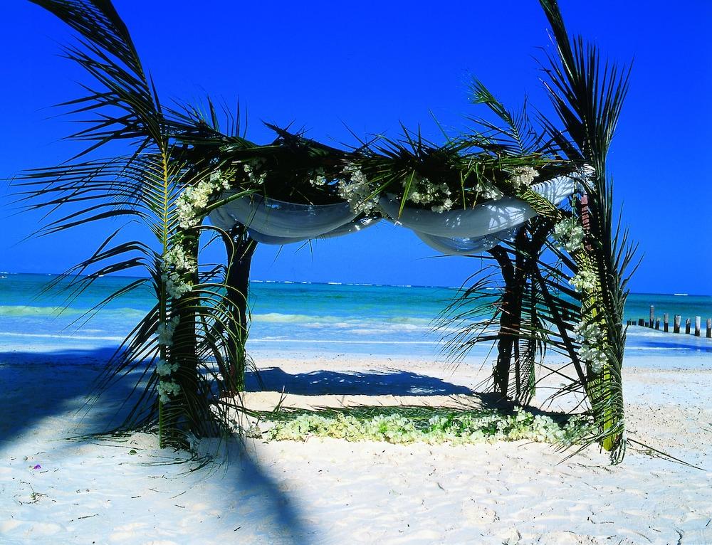Breezes Beach Club And Spa Bwejuu Luaran gambar